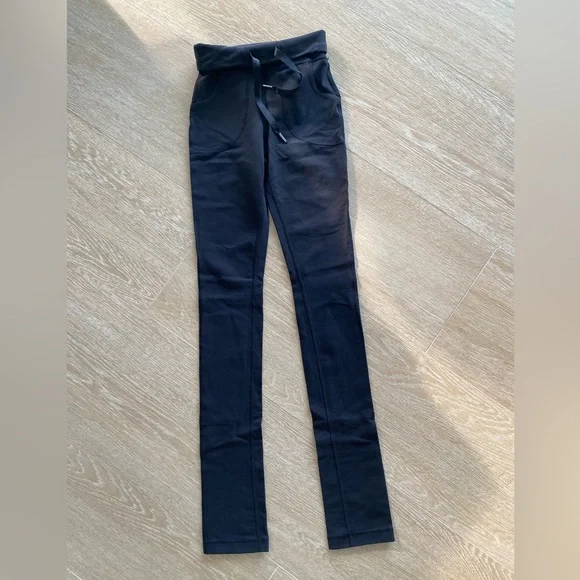 Lululemon high waisted leggings! Size 2! - Picture 2 of 7
